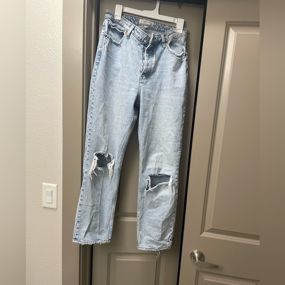 Abercrombie & Fitch Curve Love the Dad high rise jeans, size 29